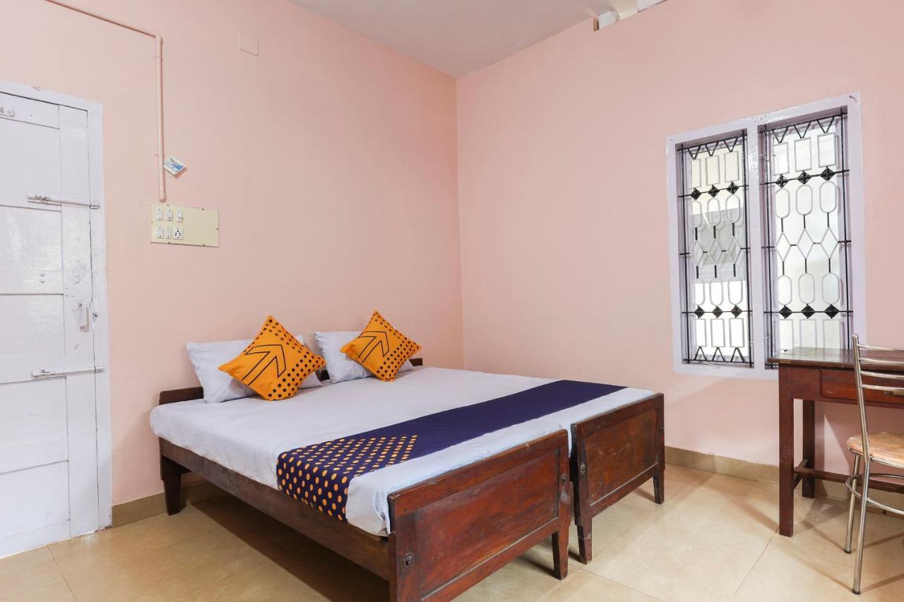 Vaccinated Staff- Spot On 68111 Jeena Motels Kollam Exterior photo