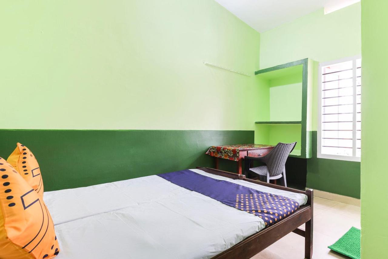 Vaccinated Staff- Spot On 68111 Jeena Motels Kollam Exterior photo