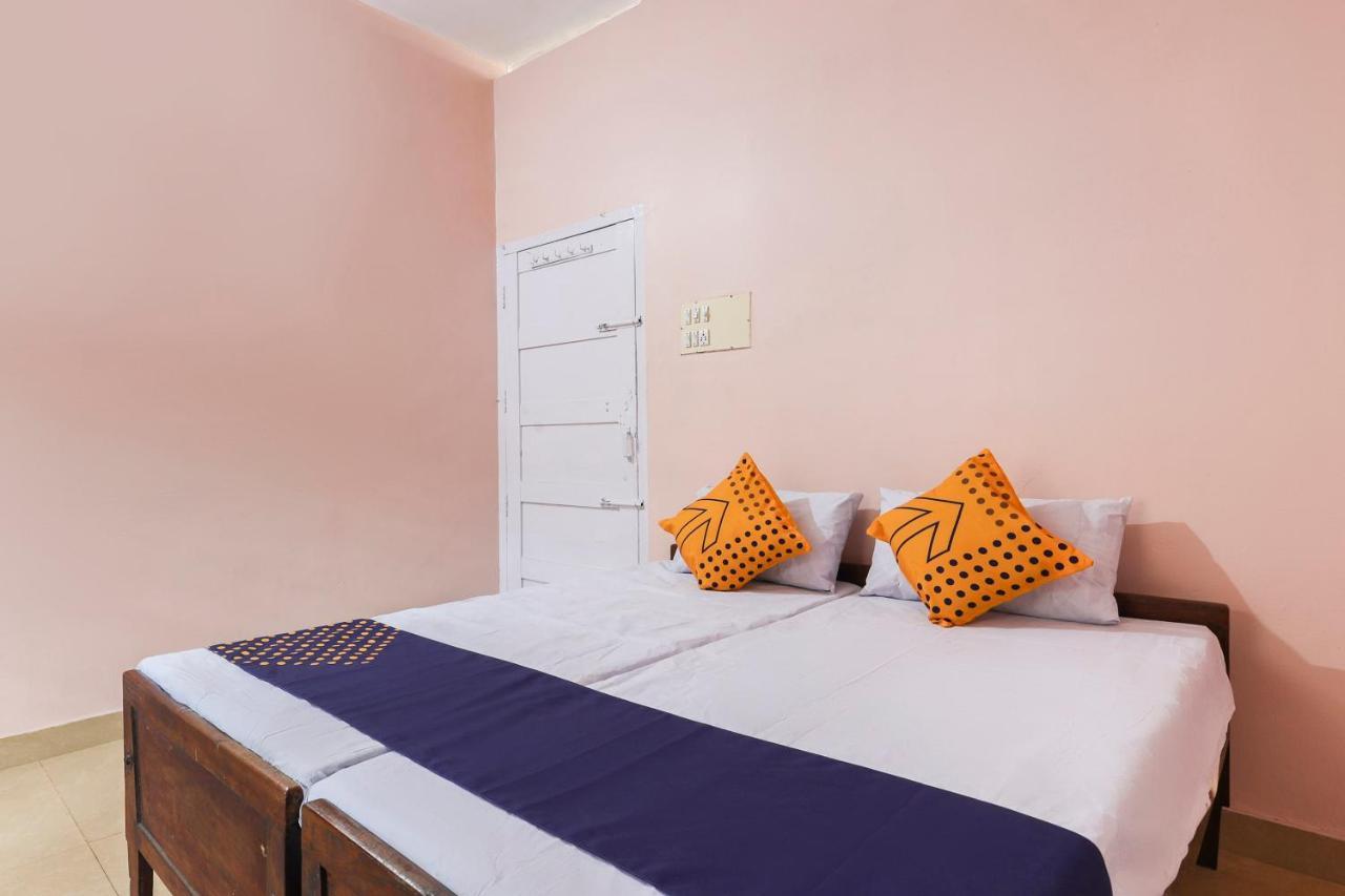 Vaccinated Staff- Spot On 68111 Jeena Motels Kollam Exterior photo