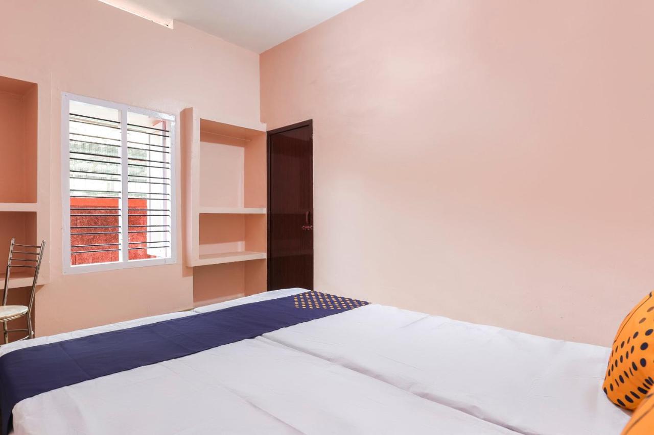 Vaccinated Staff- Spot On 68111 Jeena Motels Kollam Exterior photo